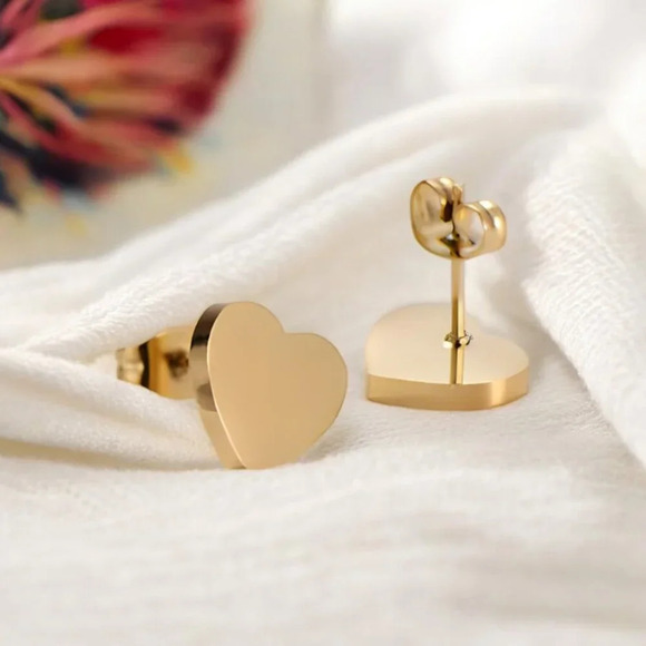 🆕️18K Gold Plated Heart Jewelry Set 💖Dainty Earrings & Necklace w/ Shell Inlay - Picture 6 of 11